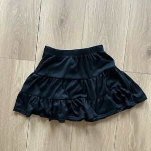 SHEIN Black Ruffled Mini Skirt